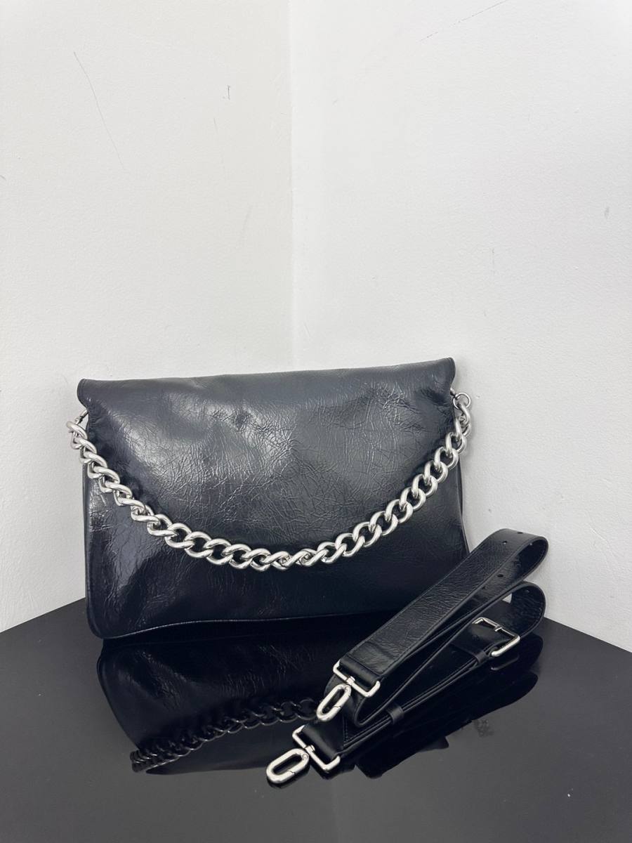 Balenciaga_BBSoft_Large_Black_29x17x4cm_7429