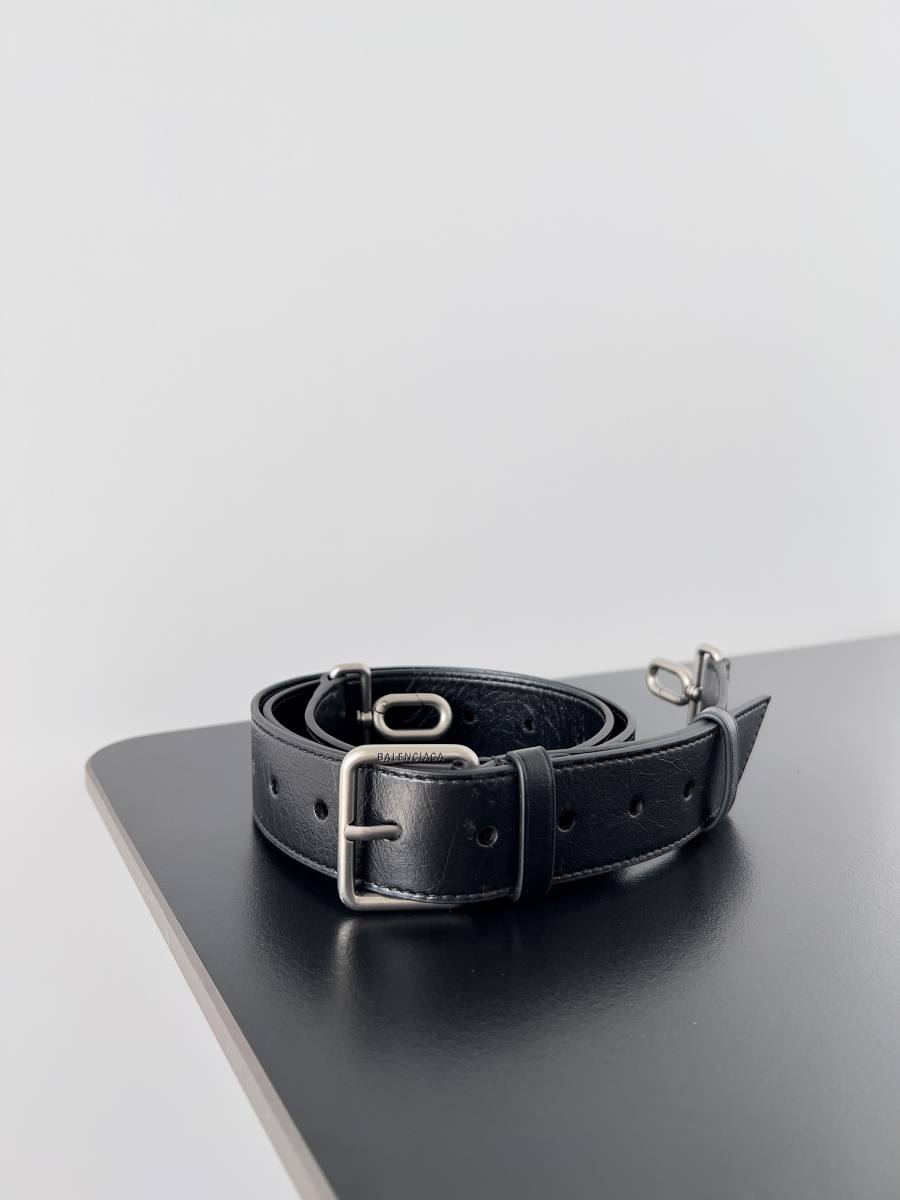 Balenciaga_BBSoft_Small_21x15x7cm_9215