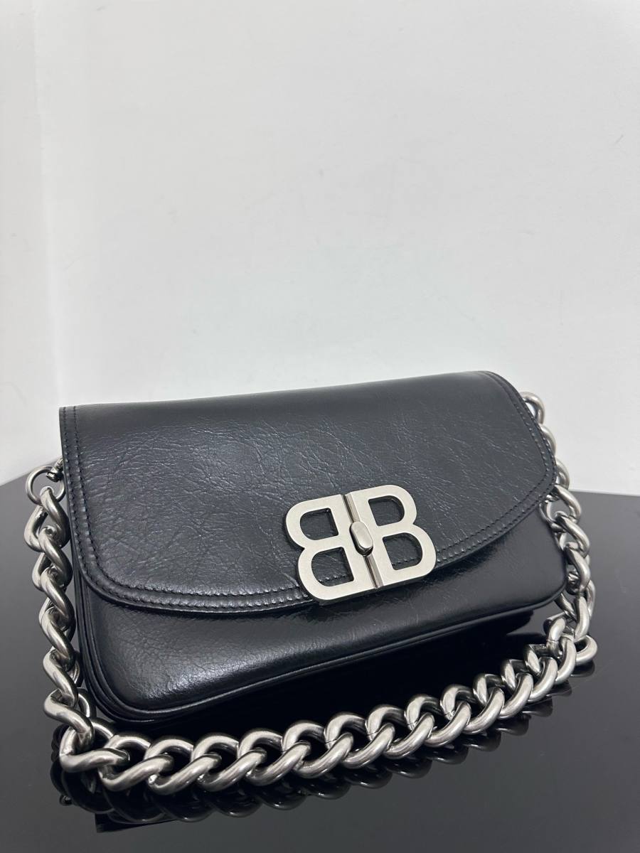 Balenciaga_BBSoft_Small_Black_21x15x7cm_BE90
