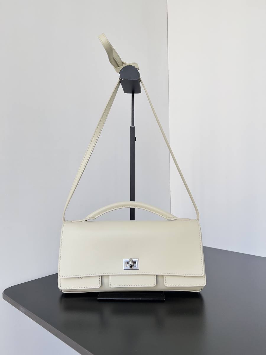 Balenciaga_BelAir_Hobo_31x37x20cm_026D