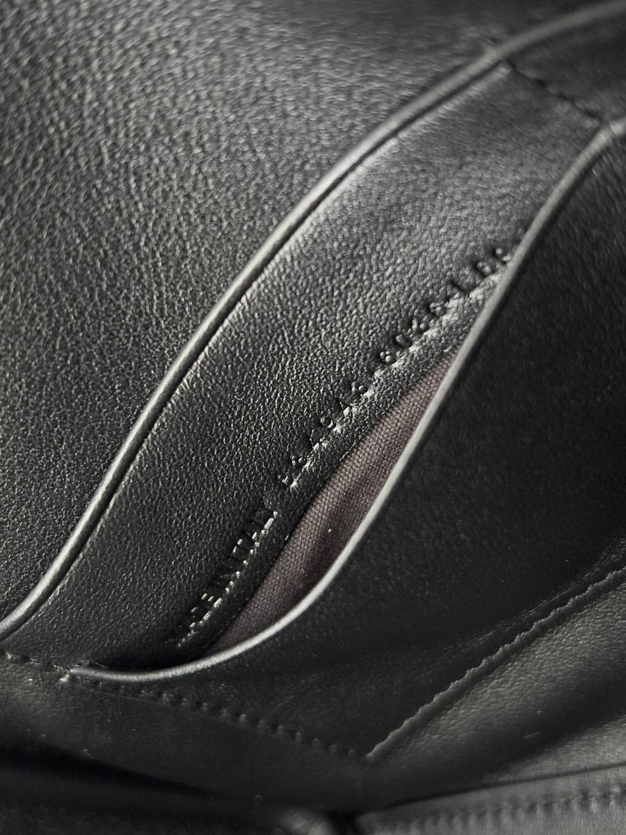 Balenciaga_BelAir_Hobo_31x37x20cm_2177