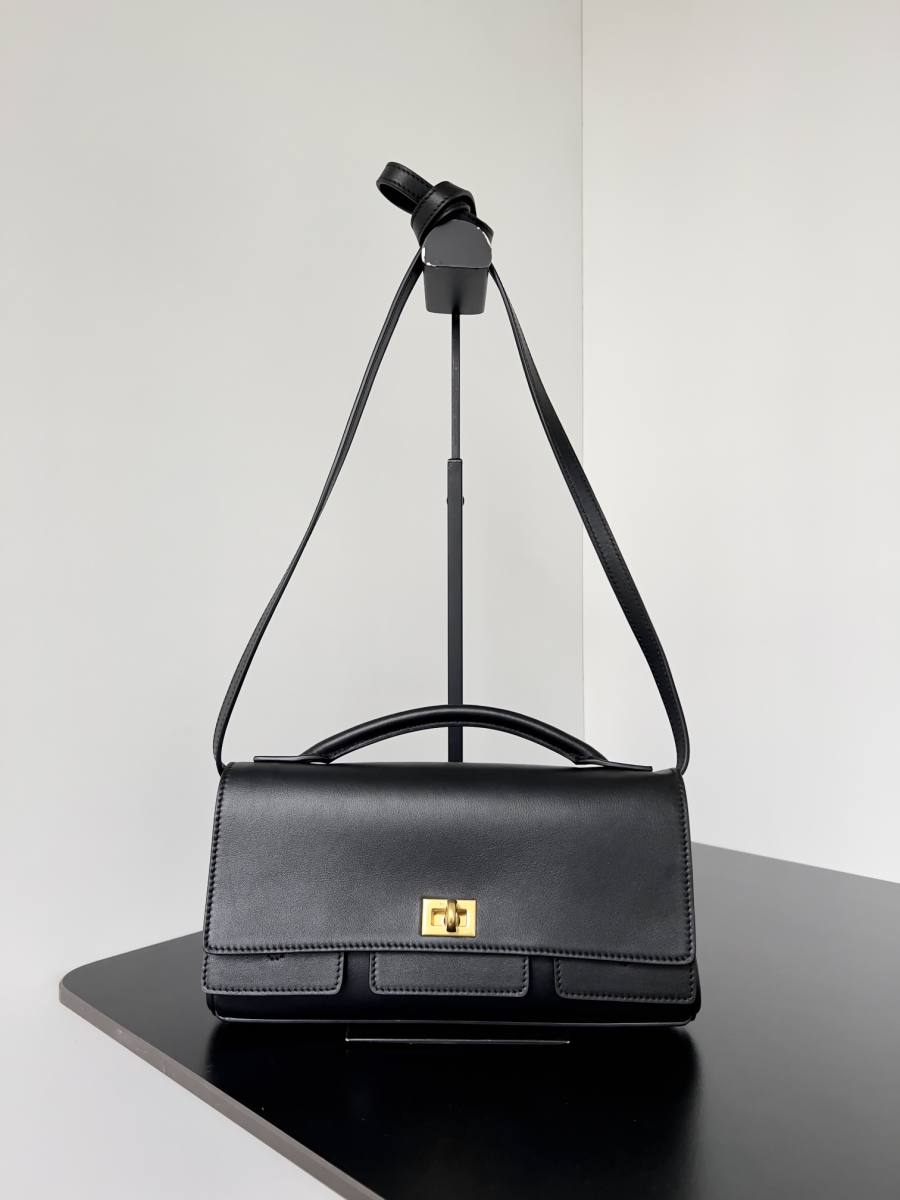 Balenciaga_BelAir_Hobo_31x37x20cm_7CE9