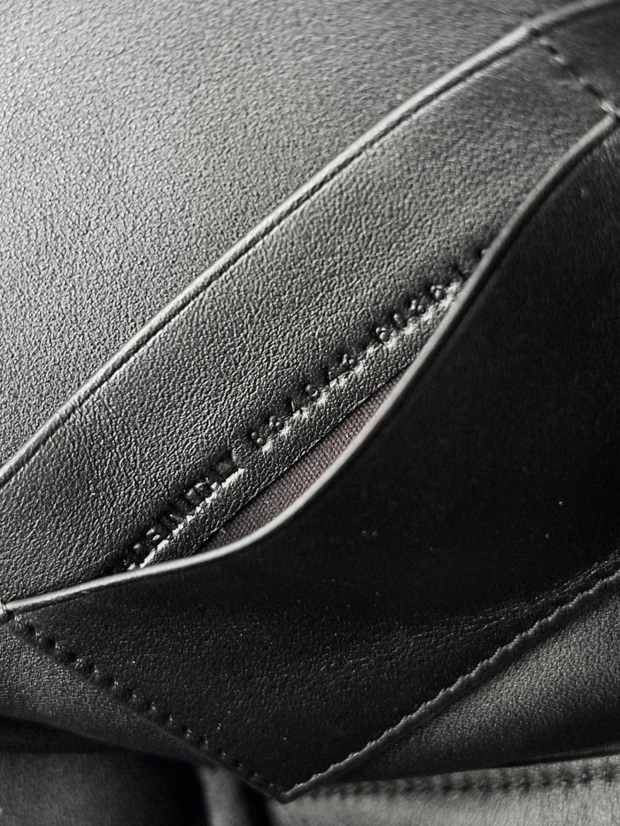 Balenciaga_BelAir_Hobo_31x37x20cm_7CE9