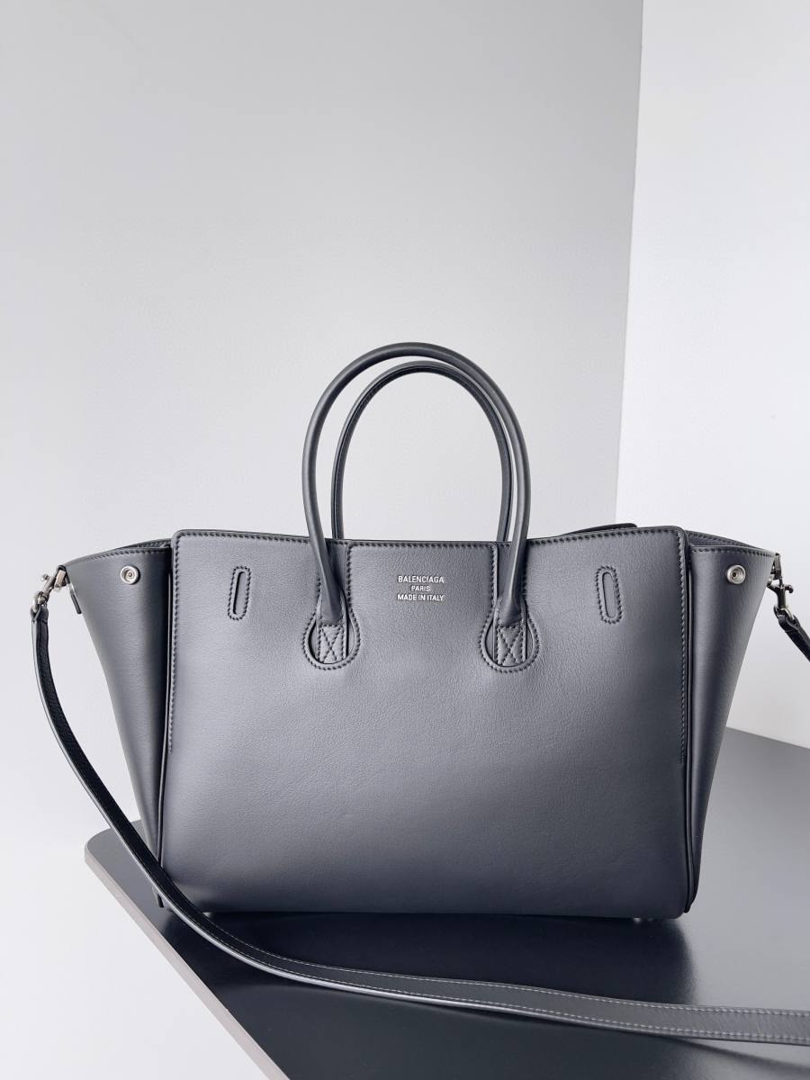 Balenciaga_BelAir_Hobo_31x37x20cm_8D50