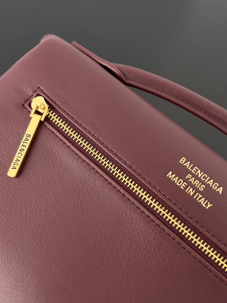 Balenciaga_BelAir_Hobo_31x37x20cm_F2B1