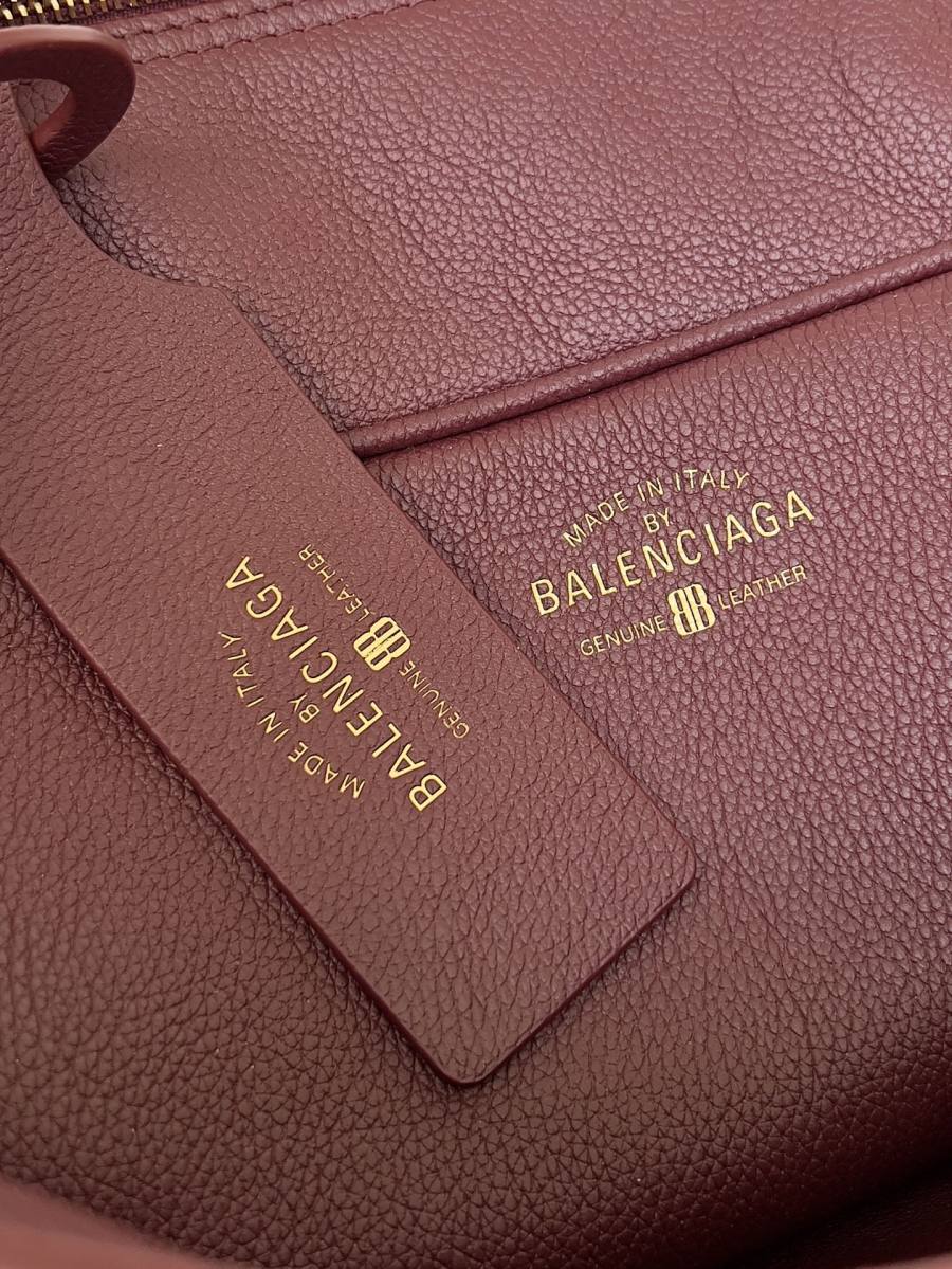 Balenciaga_Carrie_Medium_36x19x16cm_1B5E