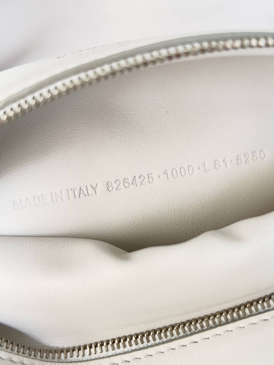 Balenciaga_Carrie_Medium_36x19x16cm_3F0A