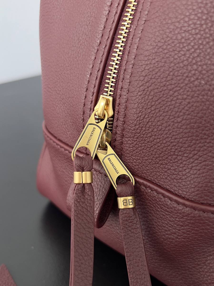 Balenciaga_Carrie_Medium_36x19x16cm_A004