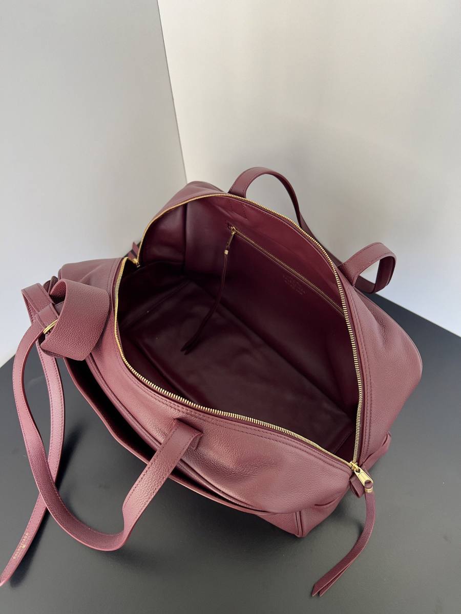 Balenciaga_Carrie_Medium_36x19x16cm_A004