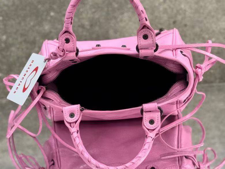 Balenciaga_Carrie_Medium_Pink_36x19x16cm_0398