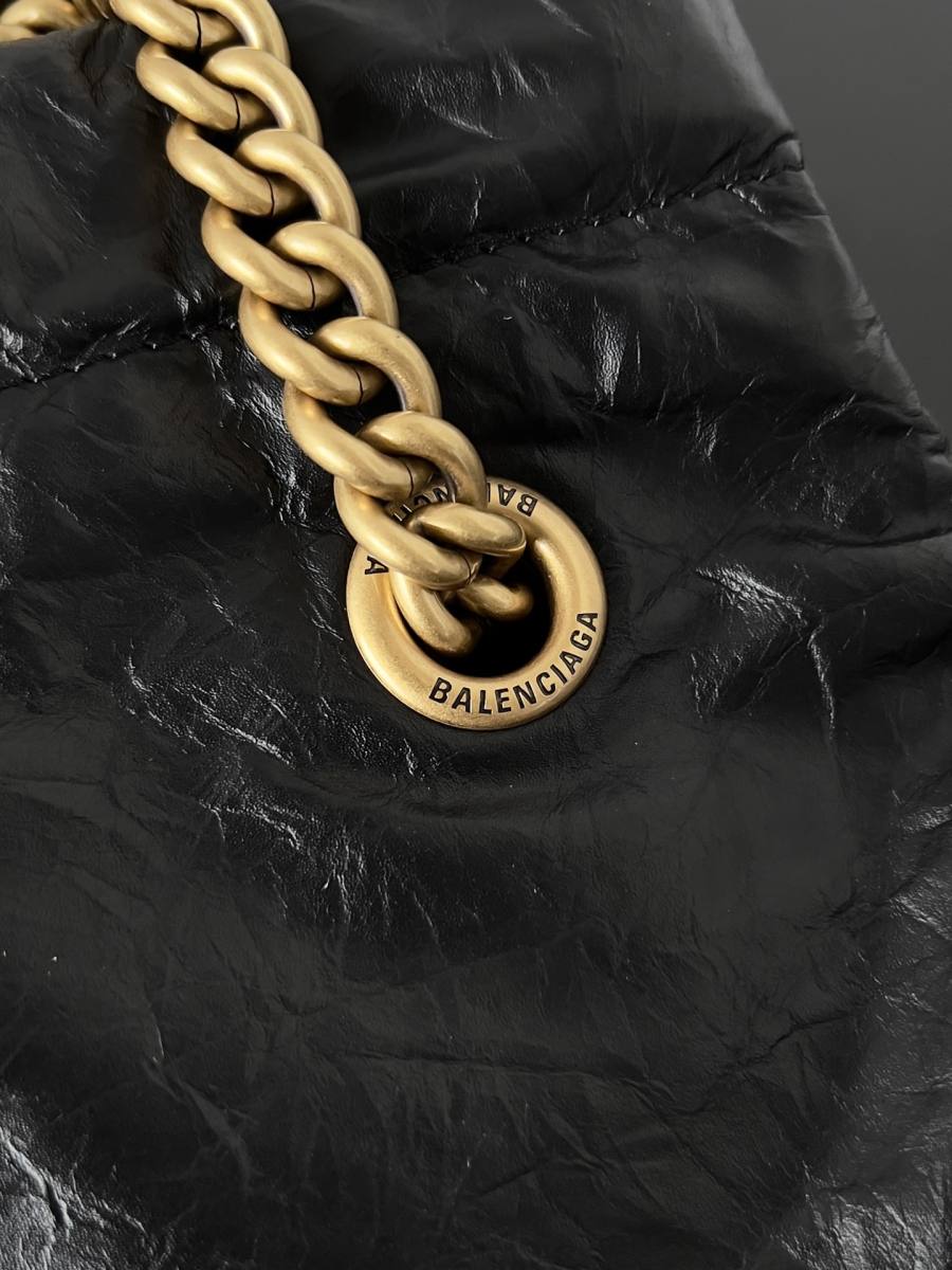 Balenciaga_Crush_Clutch_20x12x4cm_0059
