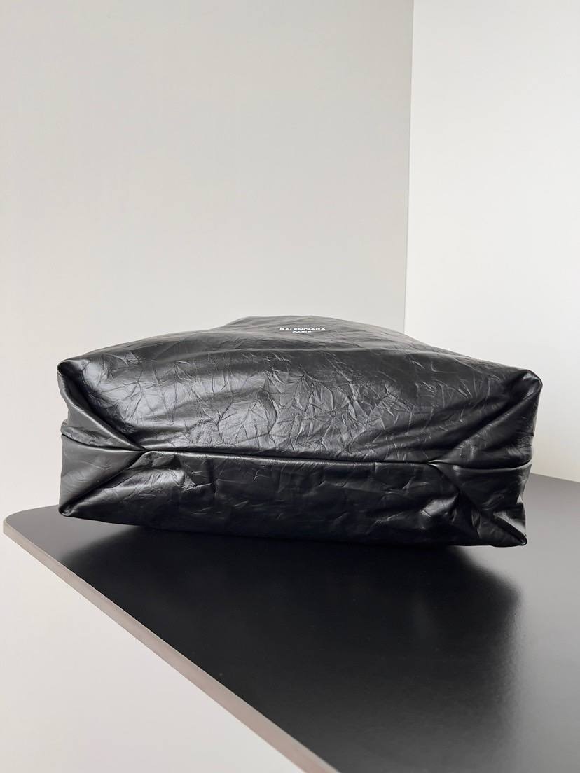 Balenciaga_Crush_Clutch_20x12x4cm_655A