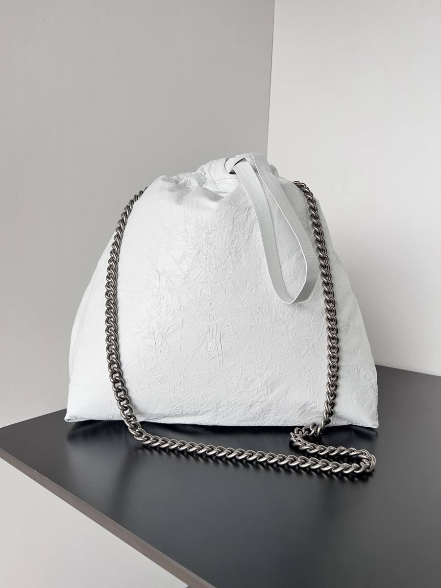 Balenciaga_Crush_Clutch_20x12x4cm_D295