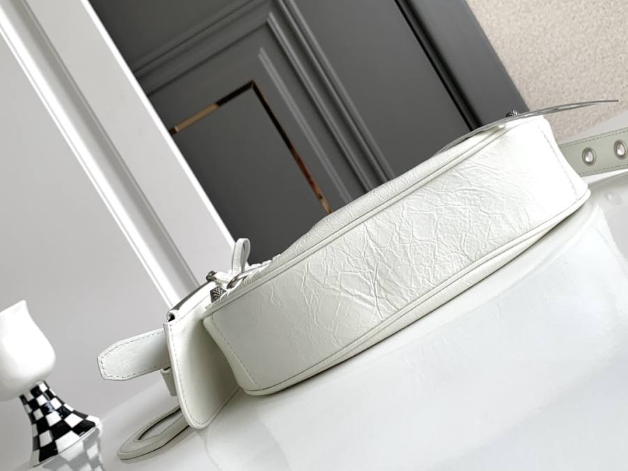 Balenciaga_LeCagole_24x14x6cm_6330