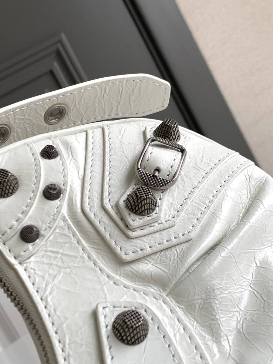 Balenciaga_LeCagole_24x14x6cm_6330