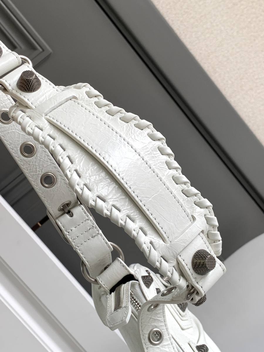 Balenciaga_LeCagole_24x14x6cm_6330