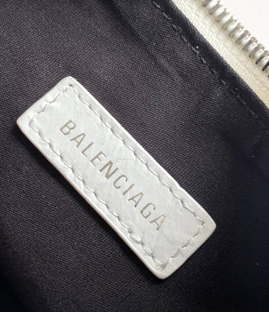 Balenciaga_LeCagole_24x14x6cm_6330