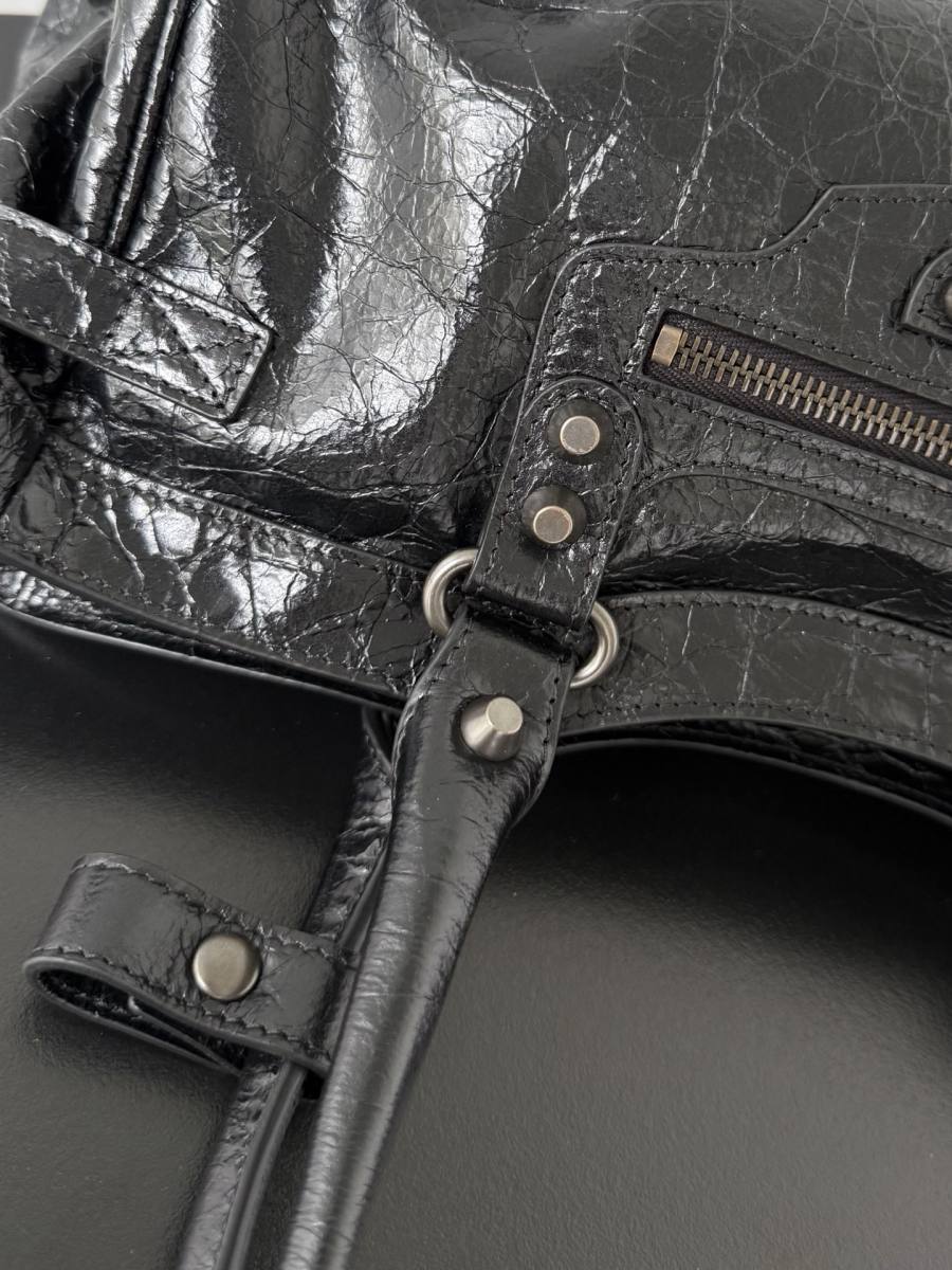 Balenciaga_LeCity_Small_30x19x10cm_3127
