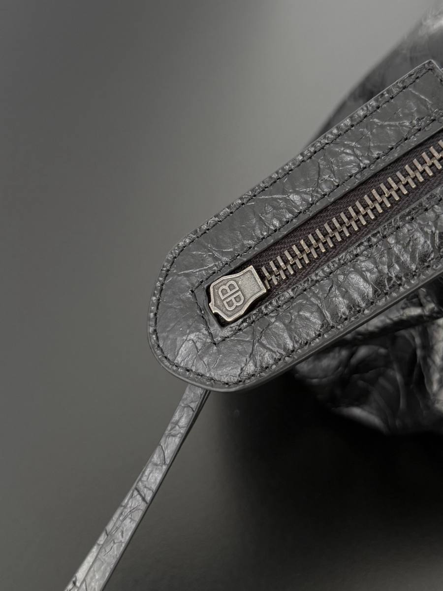 Balenciaga_LeCity_Small_30x19x10cm_3127
