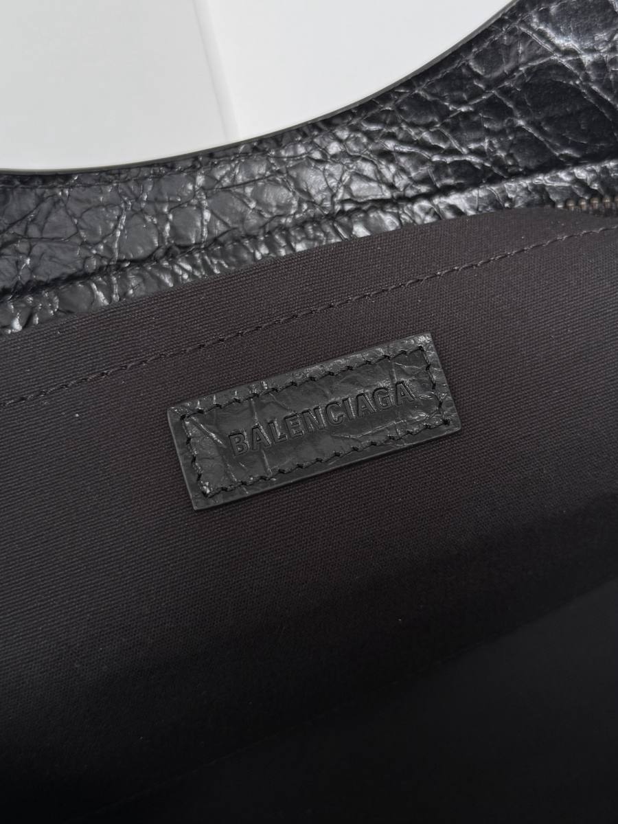 Balenciaga_LeCity_Small_30x19x10cm_3127