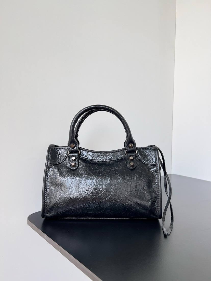Balenciaga_LeCity_Small_30x19x10cm_373A