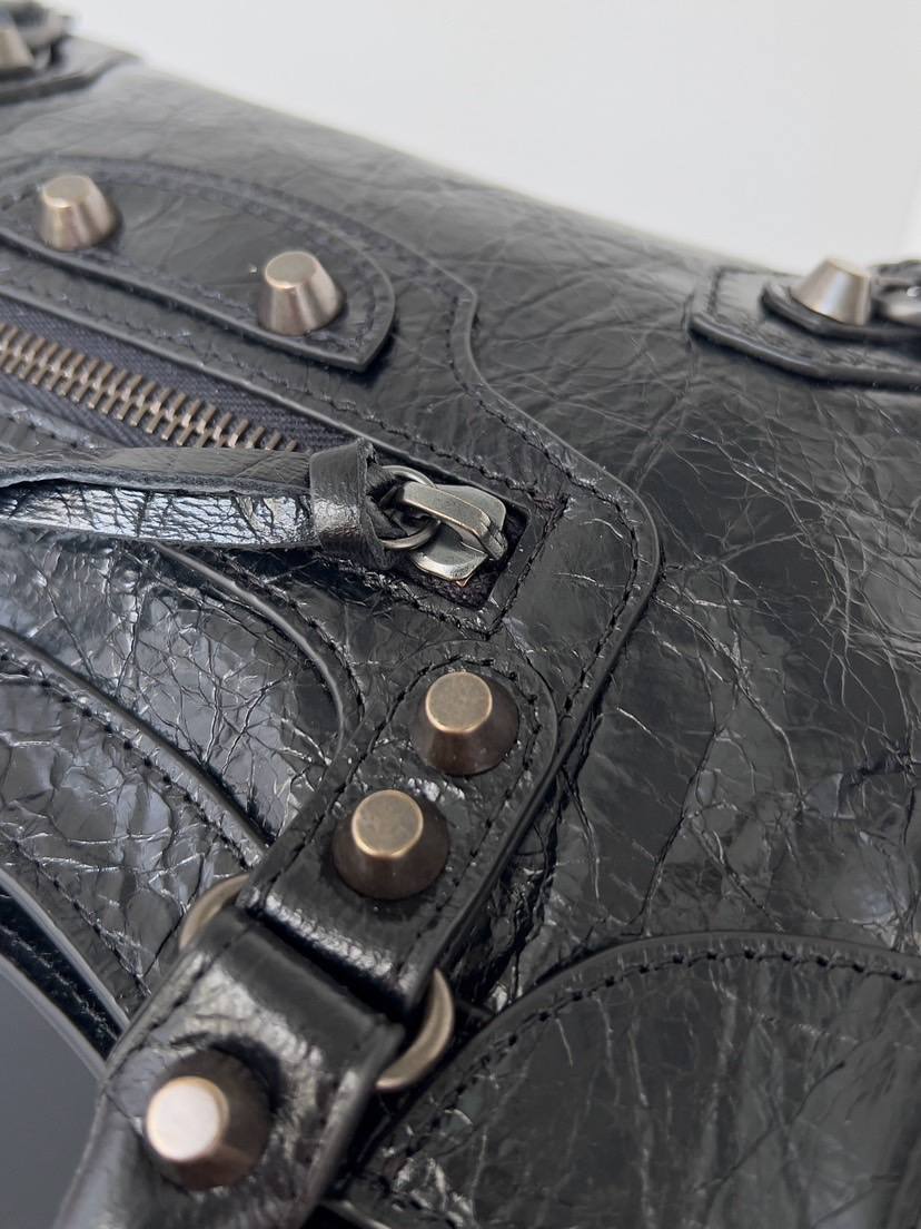 Balenciaga_LeCity_Small_30x19x10cm_373A