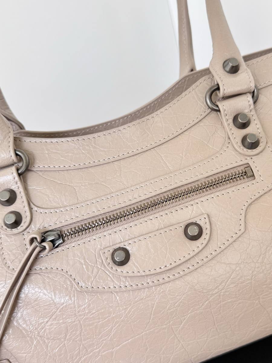 Balenciaga_LeCity_Small_30x19x10cm_3F72