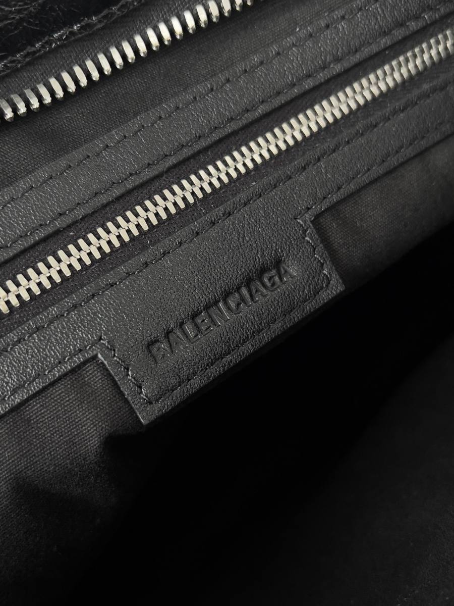 Balenciaga_LeCity_Small_30x19x10cm_4C45