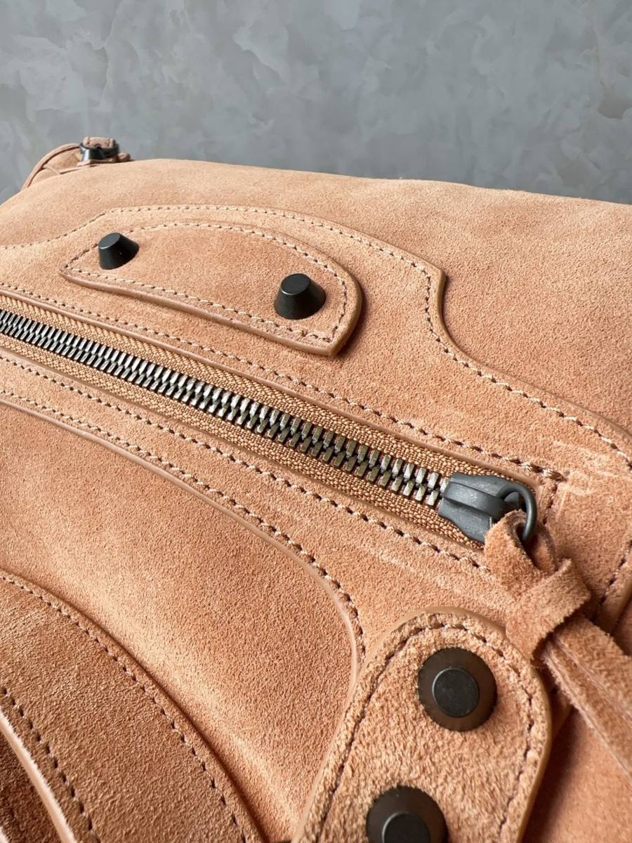 Balenciaga_LeCity_Small_30x19x10cm_704C