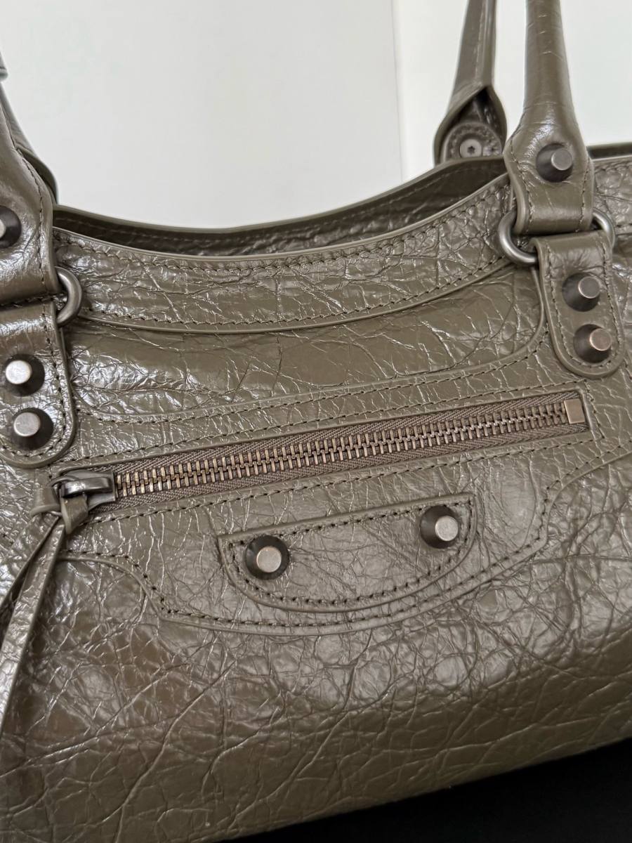 Balenciaga_LeCity_Small_30x19x10cm_9E73