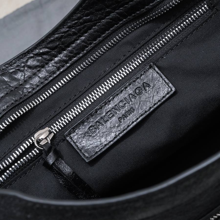 Balenciaga_LeCity_Small_30x19x10cm_BFD8