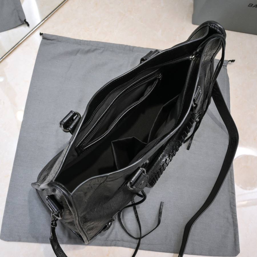 Balenciaga_LeCity_Small_30x19x10cm_DEAE