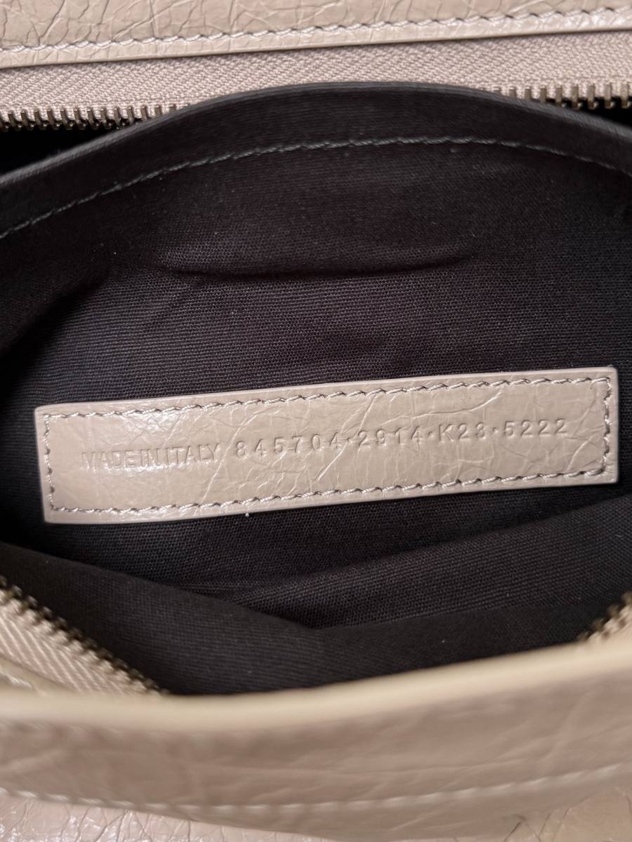 Balenciaga_LeCity_Small_30x19x10cm_F52B