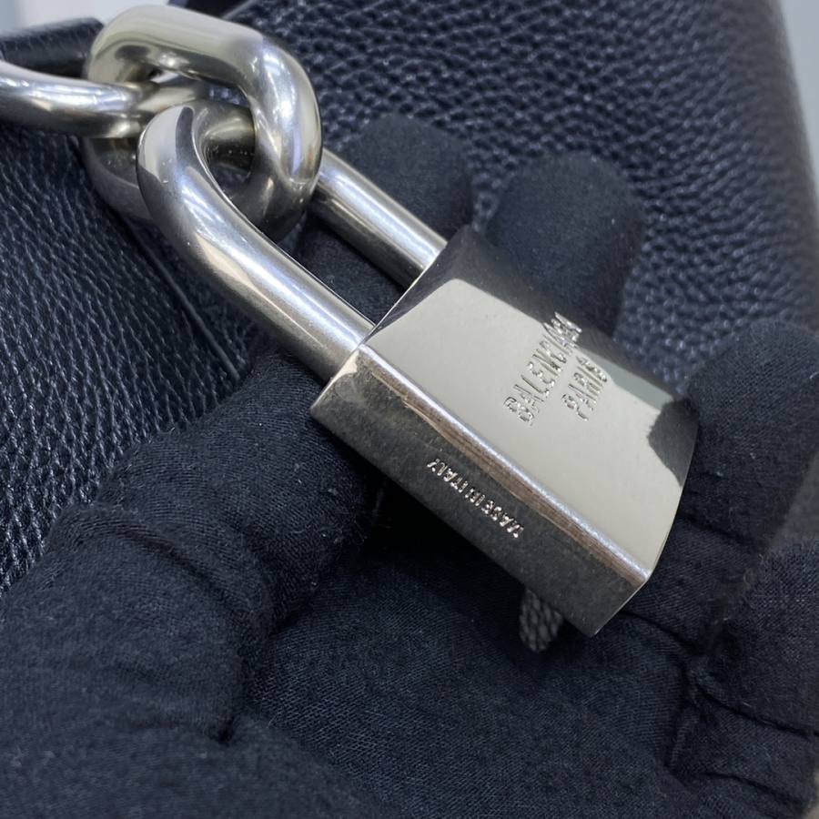 Balenciaga_Locker_Medium_38x26x11cm_08E1