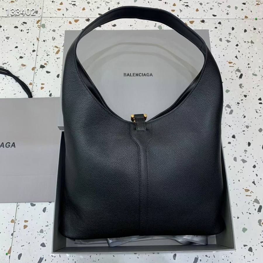 Balenciaga_Locker_Medium_38x26x11cm_F14A