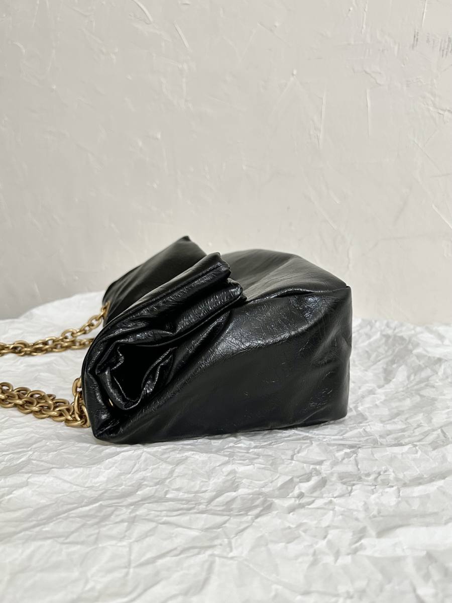 Balenciaga_Monaco_Small_BlackGold_20x14x6cm_B784