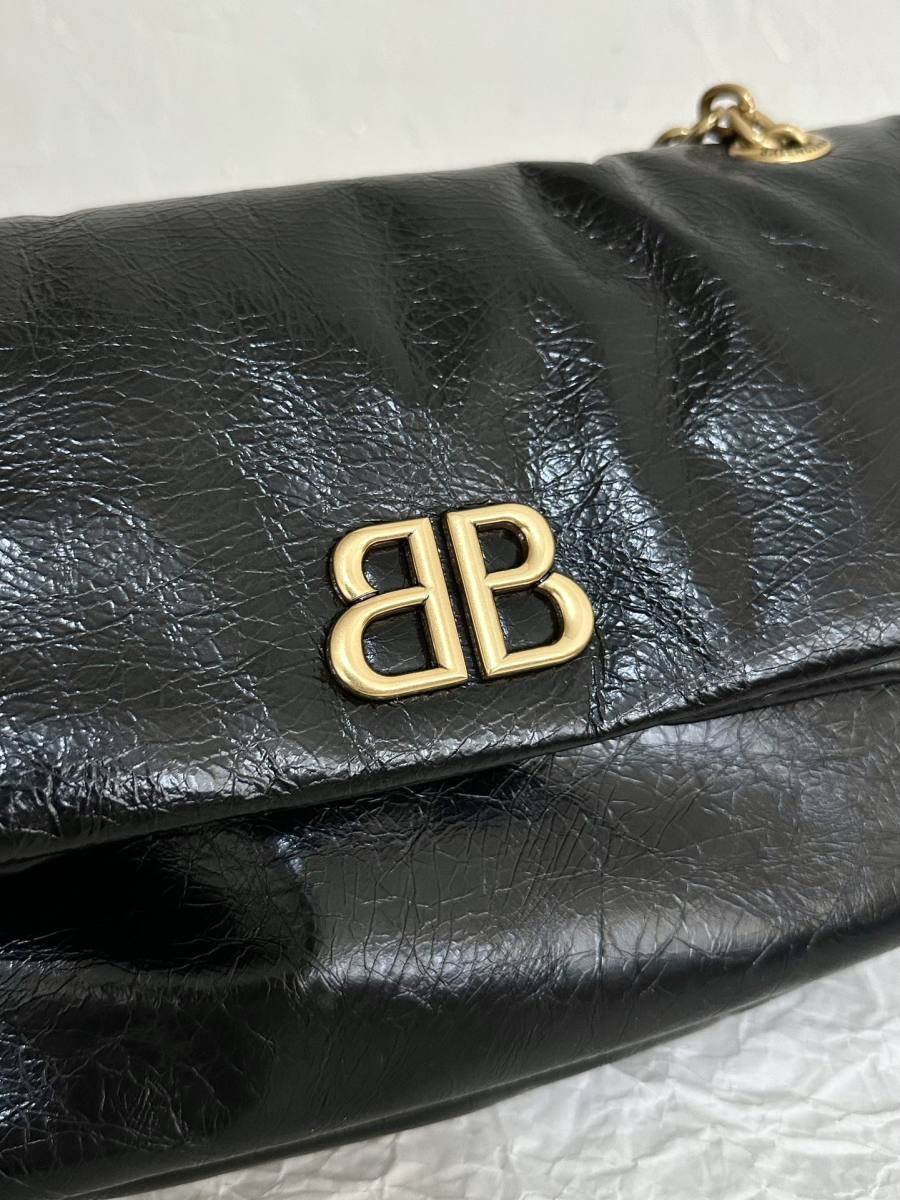 Balenciaga_Monaco_Small_BlackGold_20x14x6cm_B784