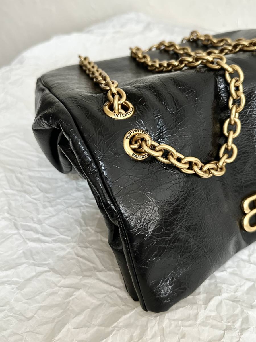 Balenciaga_Monaco_Small_BlackGold_20x14x6cm_B784