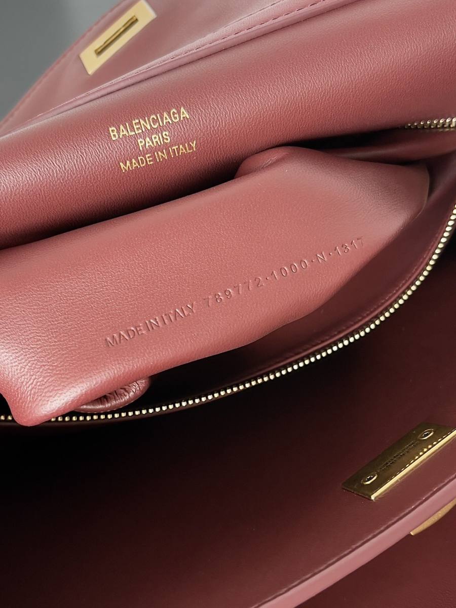 Balenciaga_Rodeo_Large_40x30x13cm_4DD3