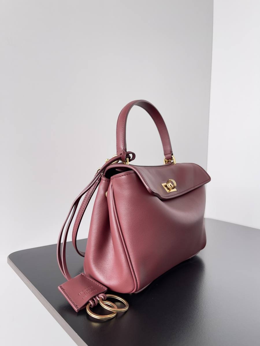 Balenciaga_Rodeo_Medium_35x23x11cm_0F5A