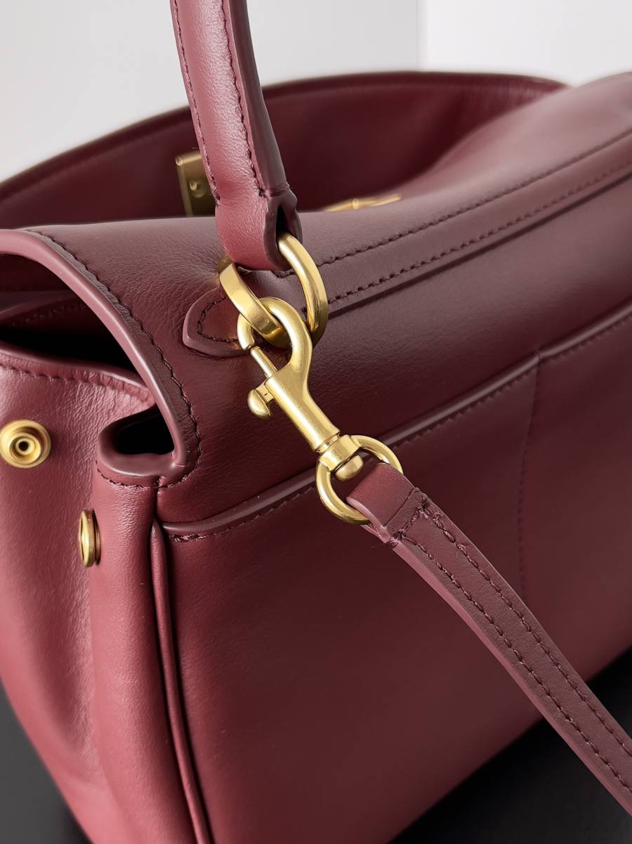 Balenciaga_Rodeo_Medium_35x23x11cm_0F5A
