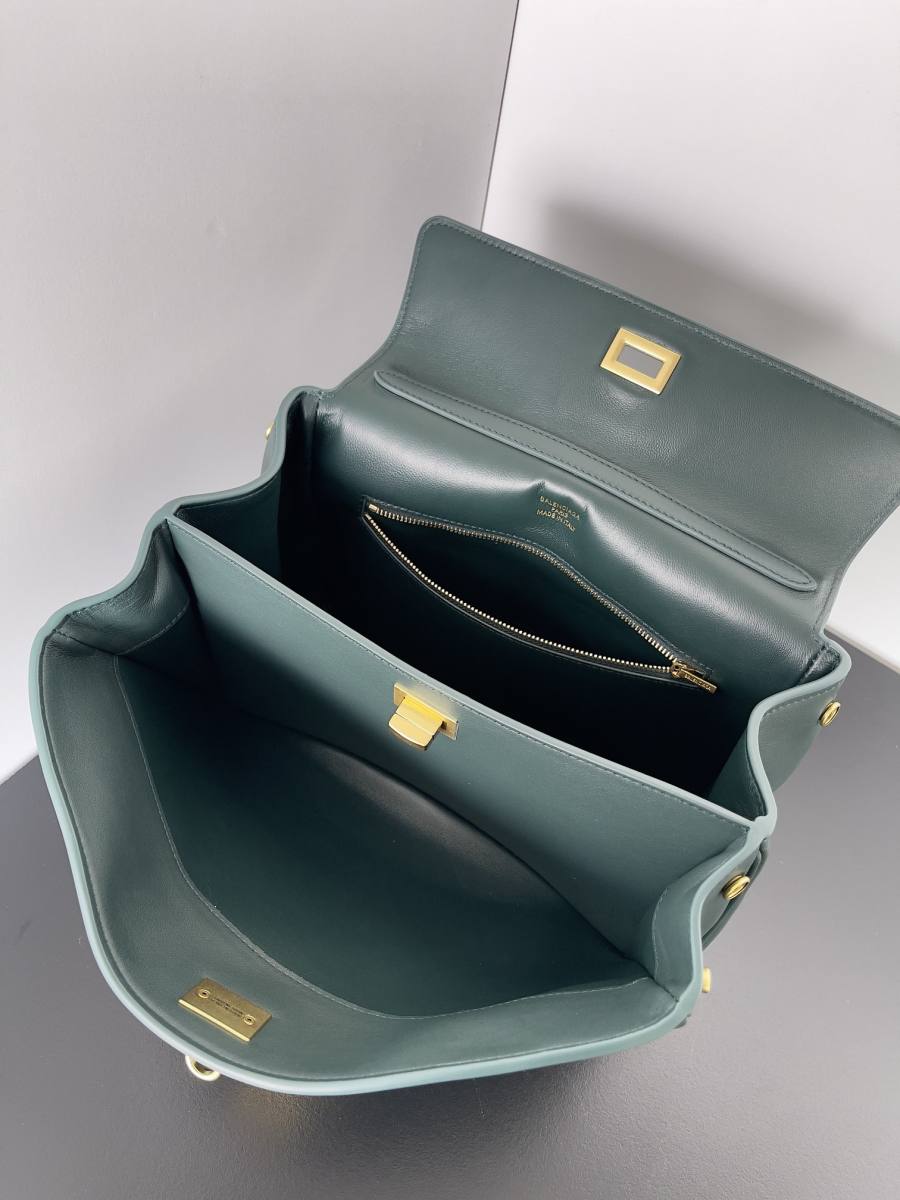 Balenciaga_Rodeo_Medium_35x23x11cm_11FA