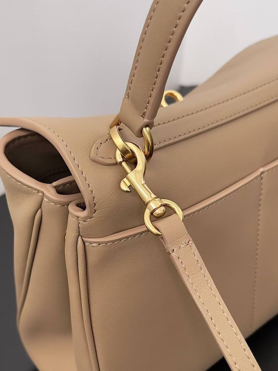 Balenciaga_Rodeo_Medium_35x23x11cm_251A