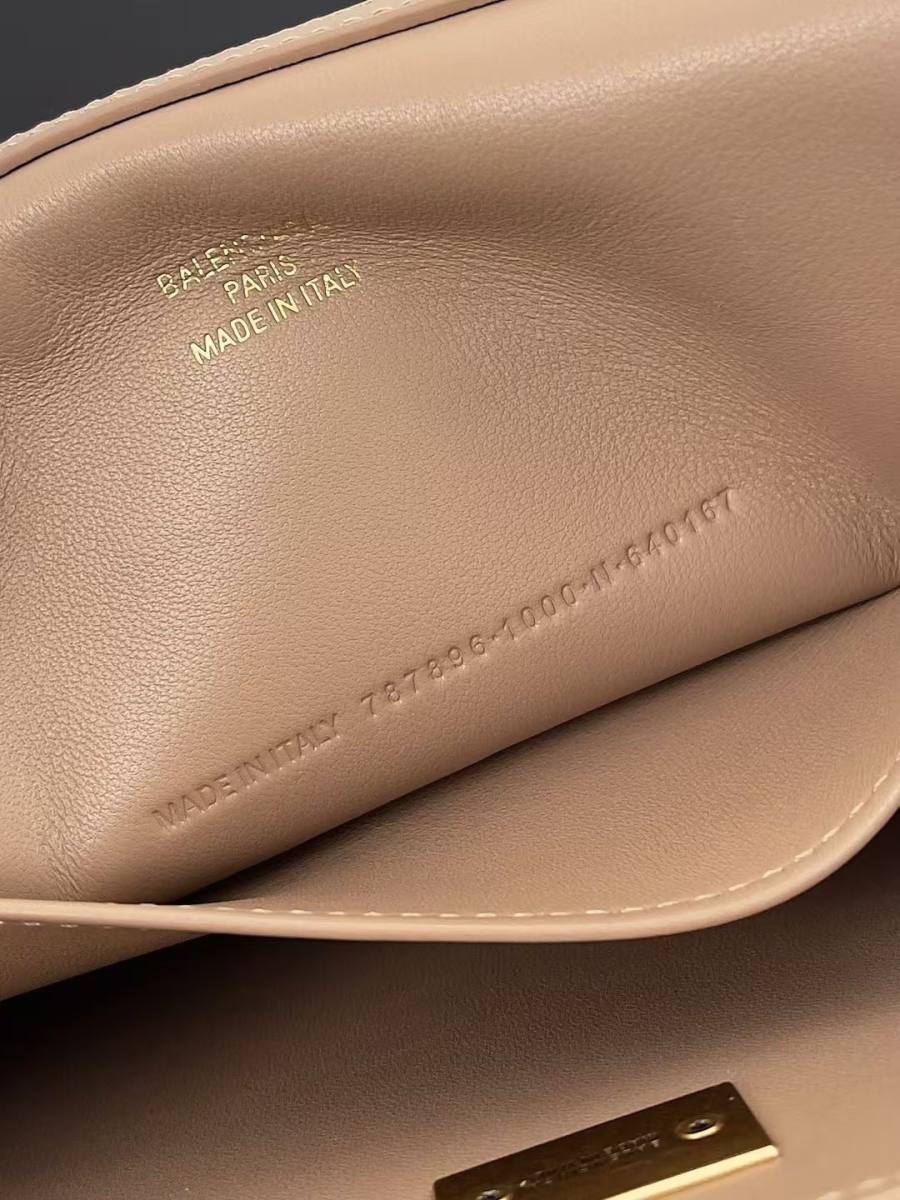 Balenciaga_Rodeo_Medium_35x23x11cm_251A