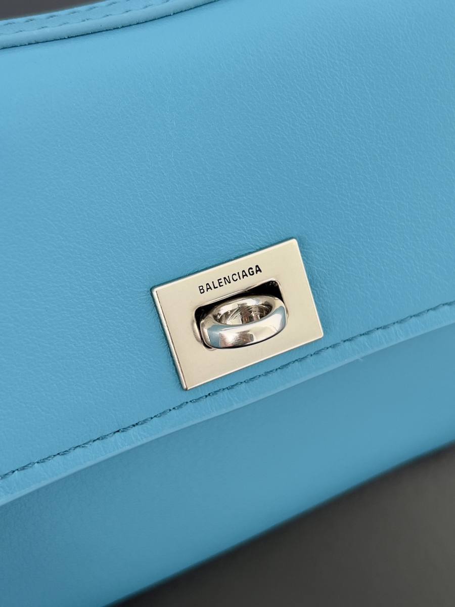 Balenciaga_Rodeo_Medium_35x23x11cm_31D3