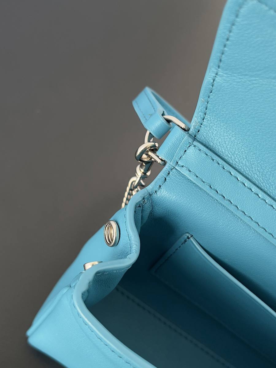 Balenciaga_Rodeo_Medium_35x23x11cm_31D3