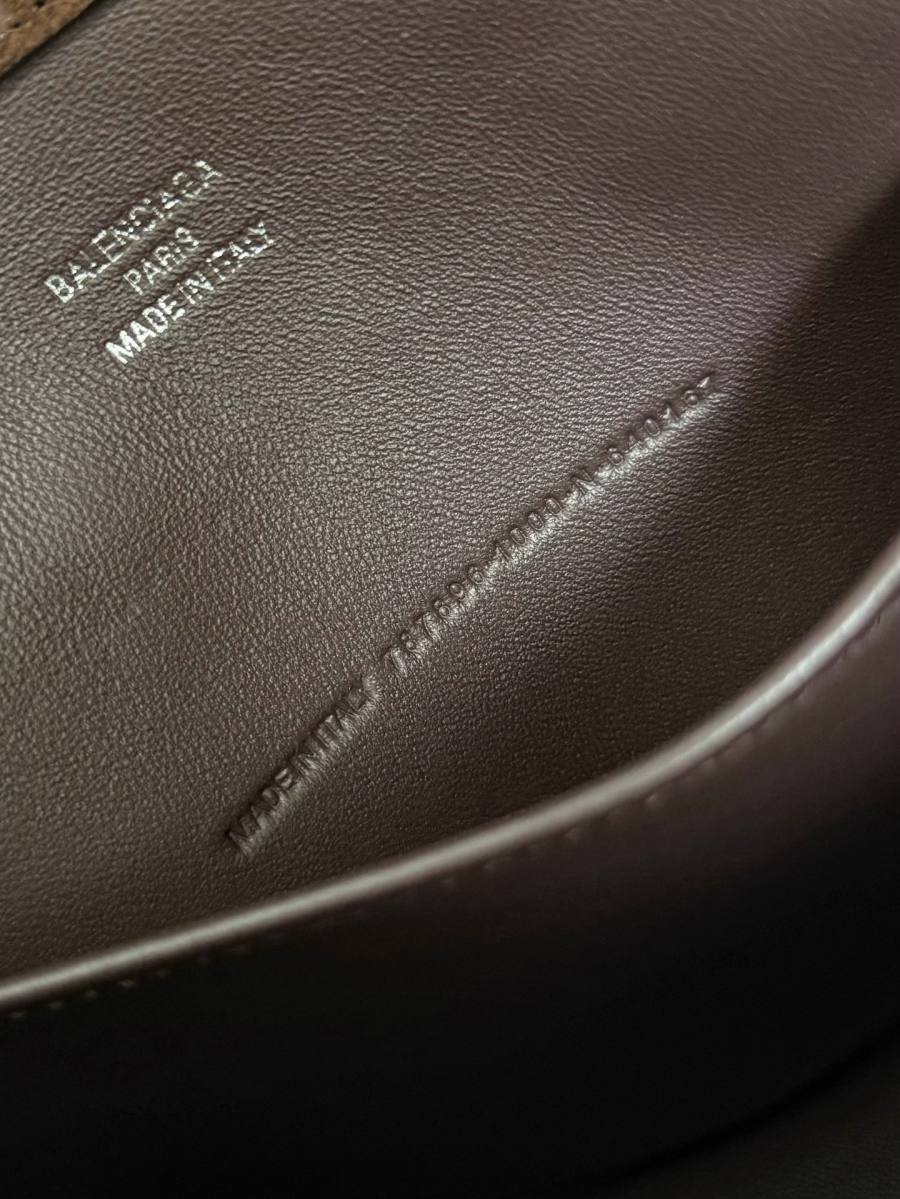 Balenciaga_Rodeo_Medium_35x23x11cm_3386