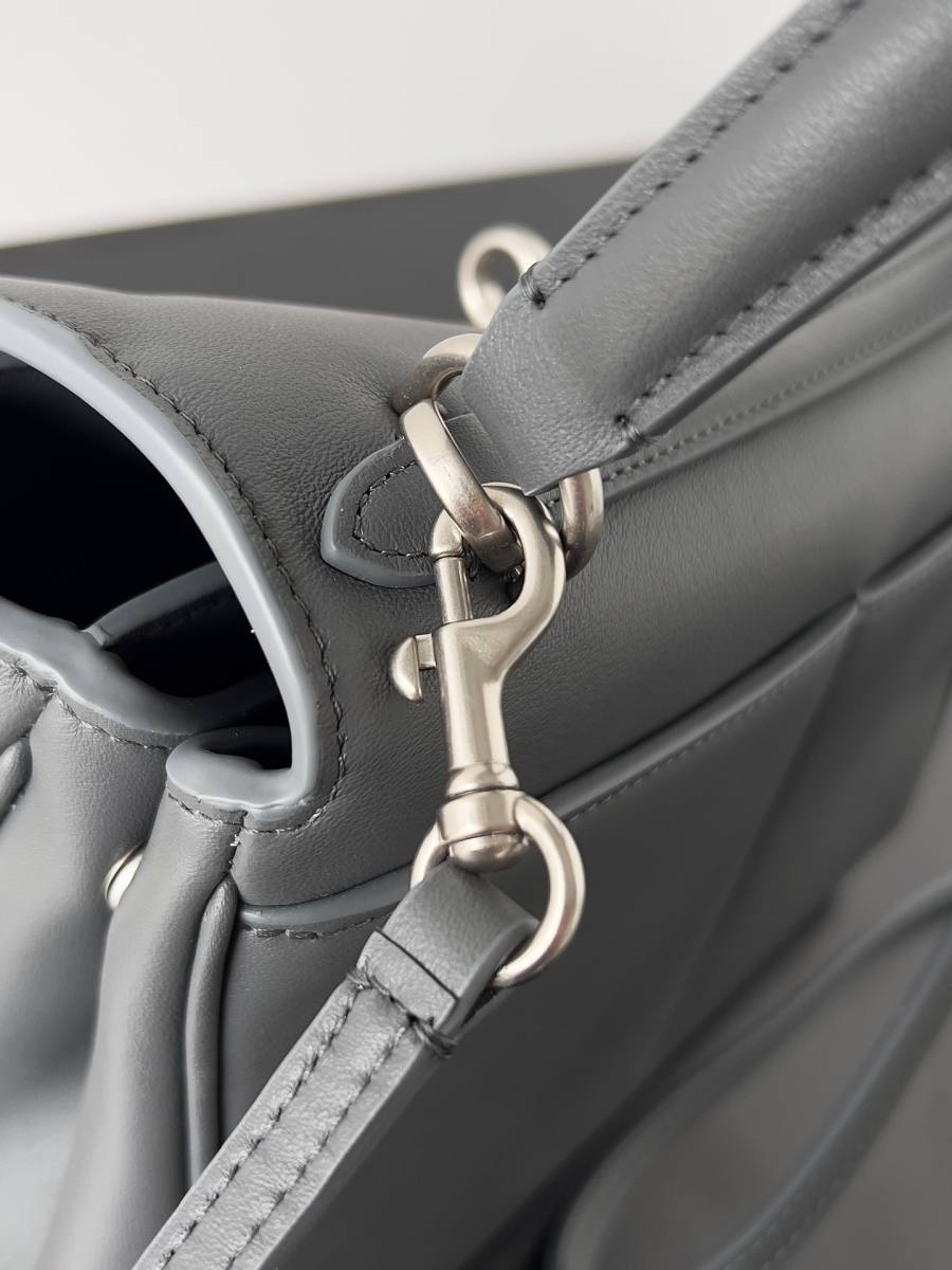 Balenciaga_Rodeo_Medium_35x23x11cm_34DA