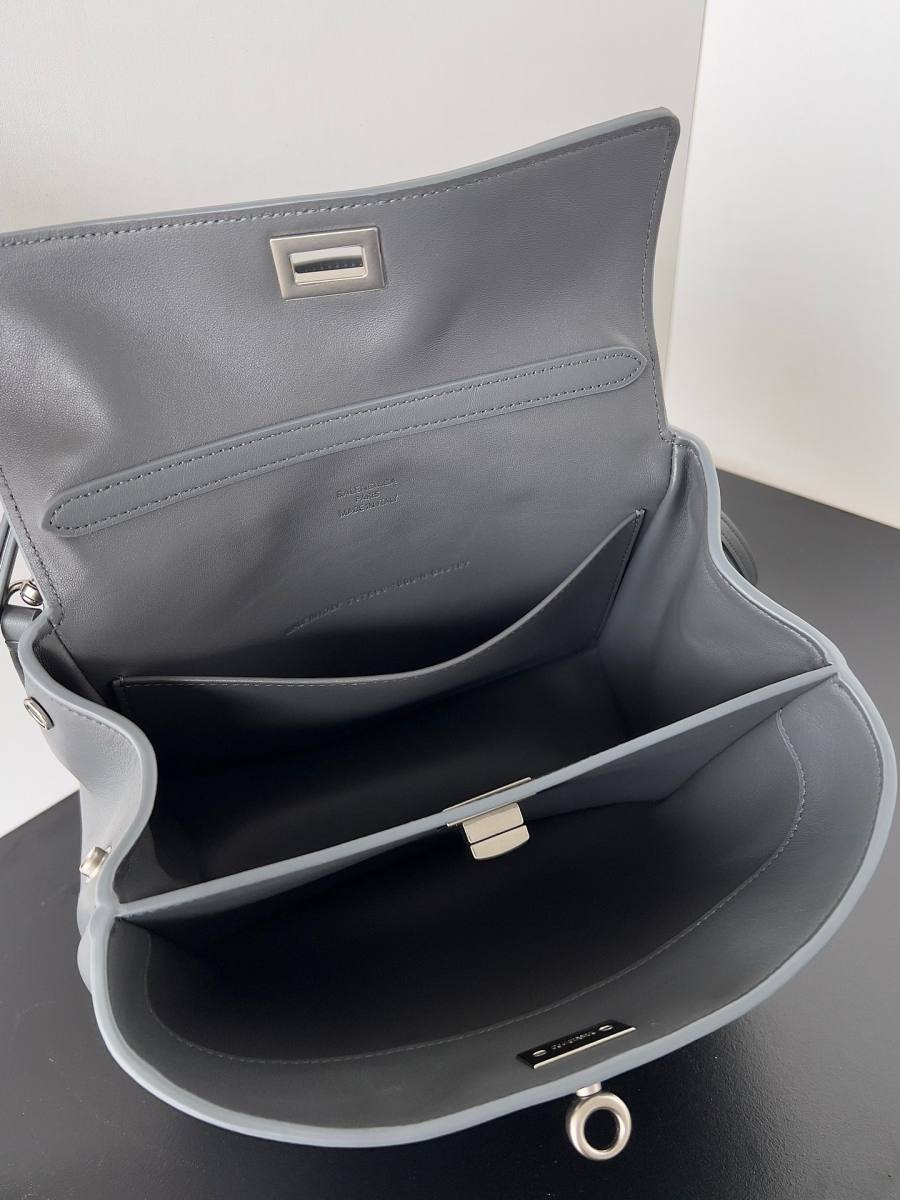 Balenciaga_Rodeo_Medium_35x23x11cm_34DA