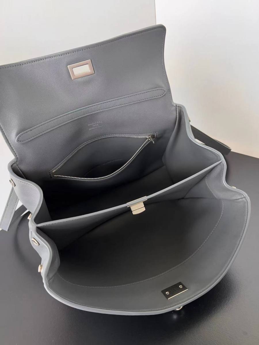 Balenciaga_Rodeo_Medium_35x23x11cm_55F6